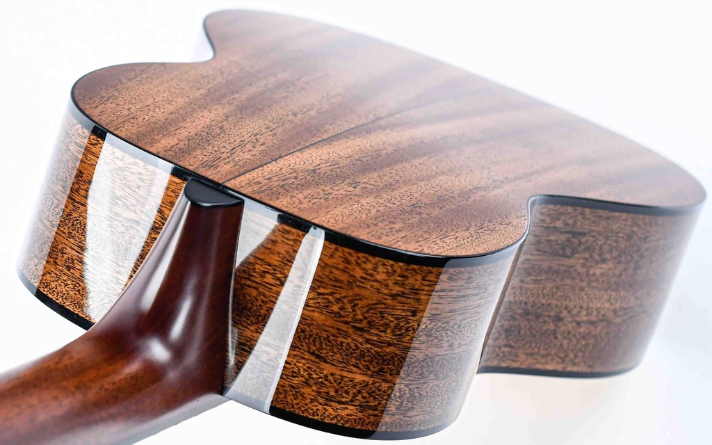 Martin Custom Shop Size 5-18 Mahogany Spruce #2858813-9.jpg