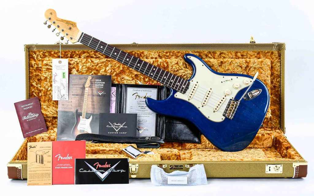 Fender Custom Shop 63 Stratocaster Journeyman RW Sapphire Blue Transparent-1.jpg