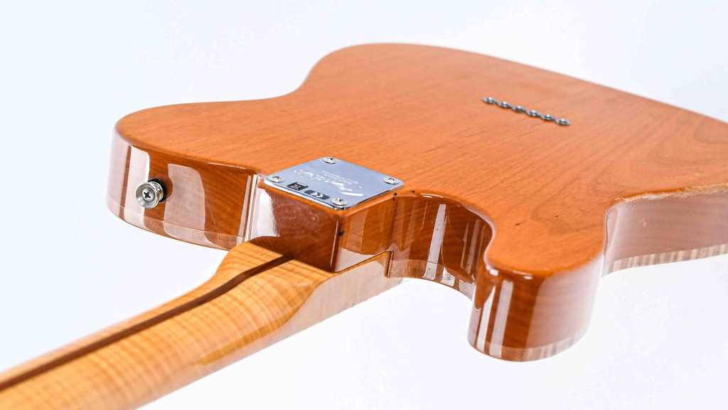 Fender Select Carved Maple Top 2012-9.jpg