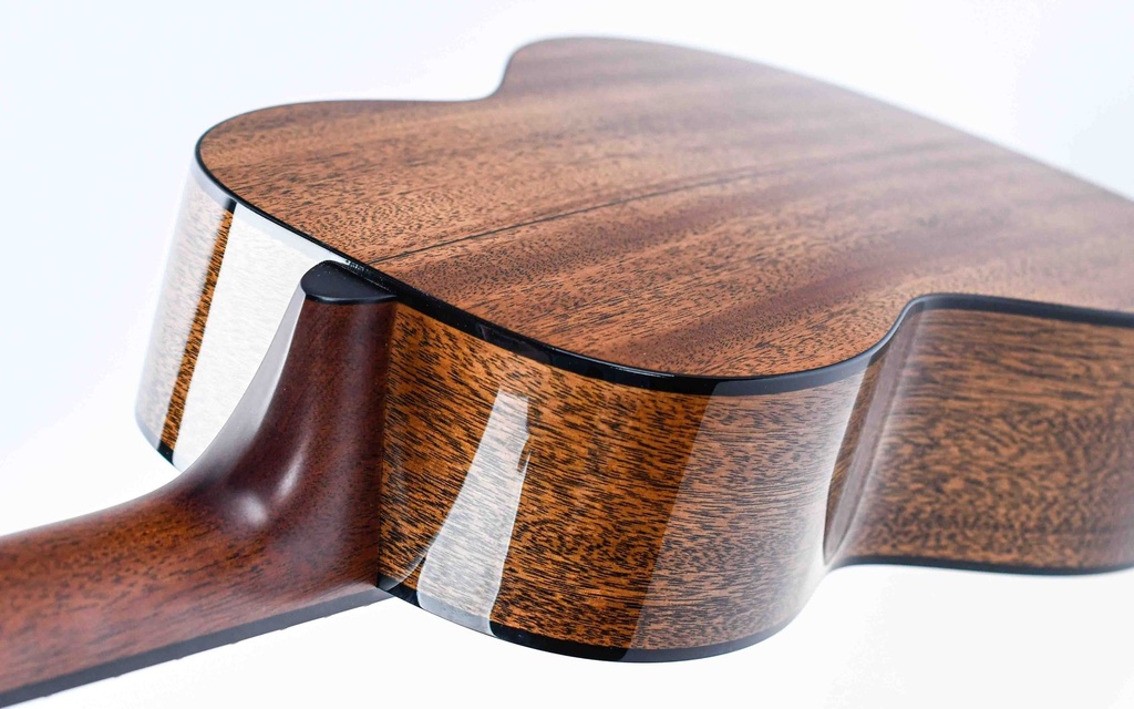 Martin Custom Shop Size 5-18 Mahogany Spruce #2858812-9.jpg