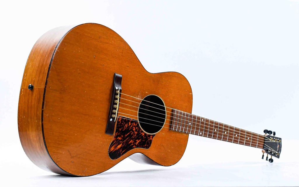 Kalamazoo Oriole KGN12 Spruce Mahogany 1940-12.jpg