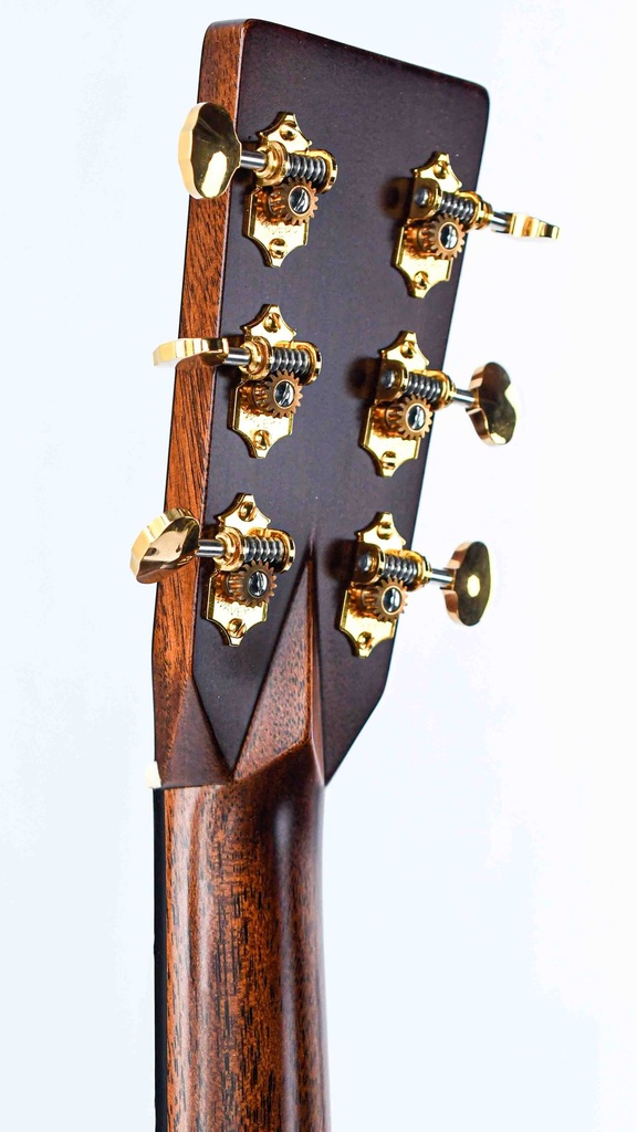 Martin 00028 Modern Deluxe-5.jpg