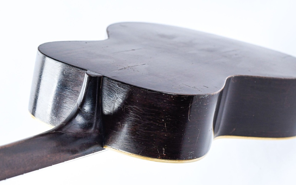 [775] Gibson L00 1933-10.jpg