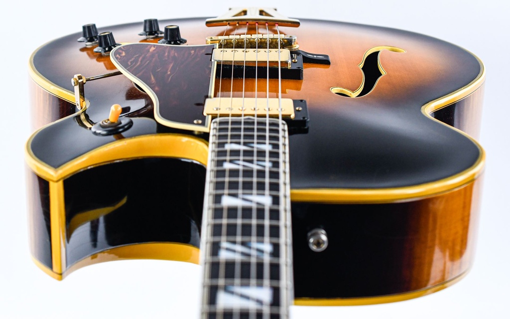 [895954] Gibson Super 400 Sunburst 1967-16.jpg