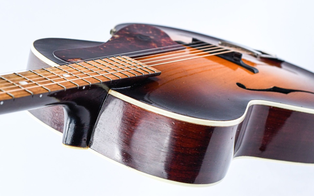 [1942 archtop] Levin Model 35 Archtop Sunburst 1942-8.jpg