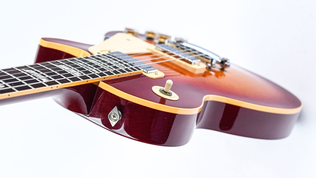 Gibson Les Paul Deluxe 1984 Cherry Sunburst-8.jpg