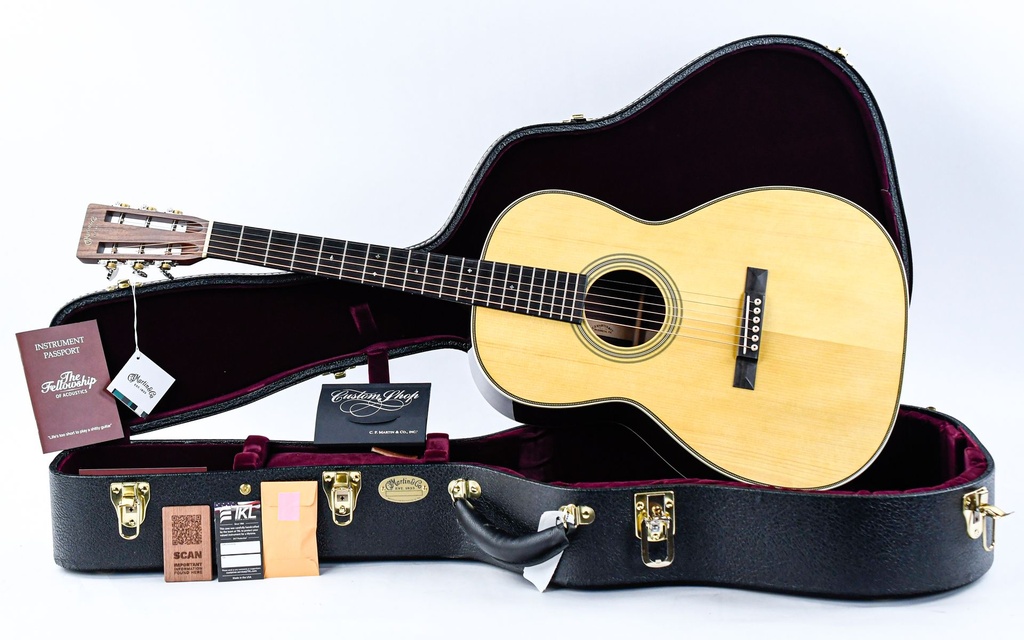 Martin 00028VS Adirondack Rosewood 2024-1.jpg