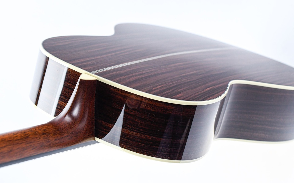 Martin 00028VS Adirondack Rosewood 2024-9.jpg
