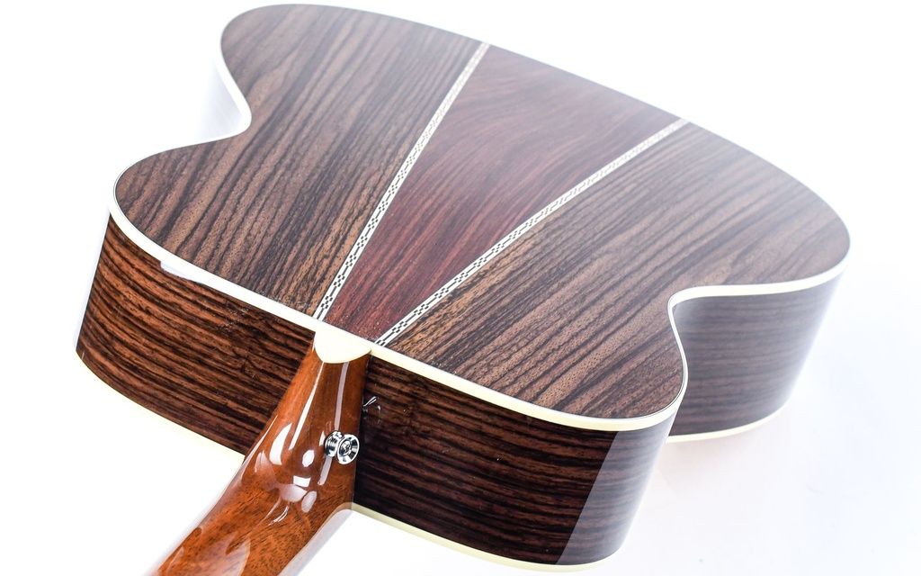 Martin M7 Johnny Marr-10.jpg