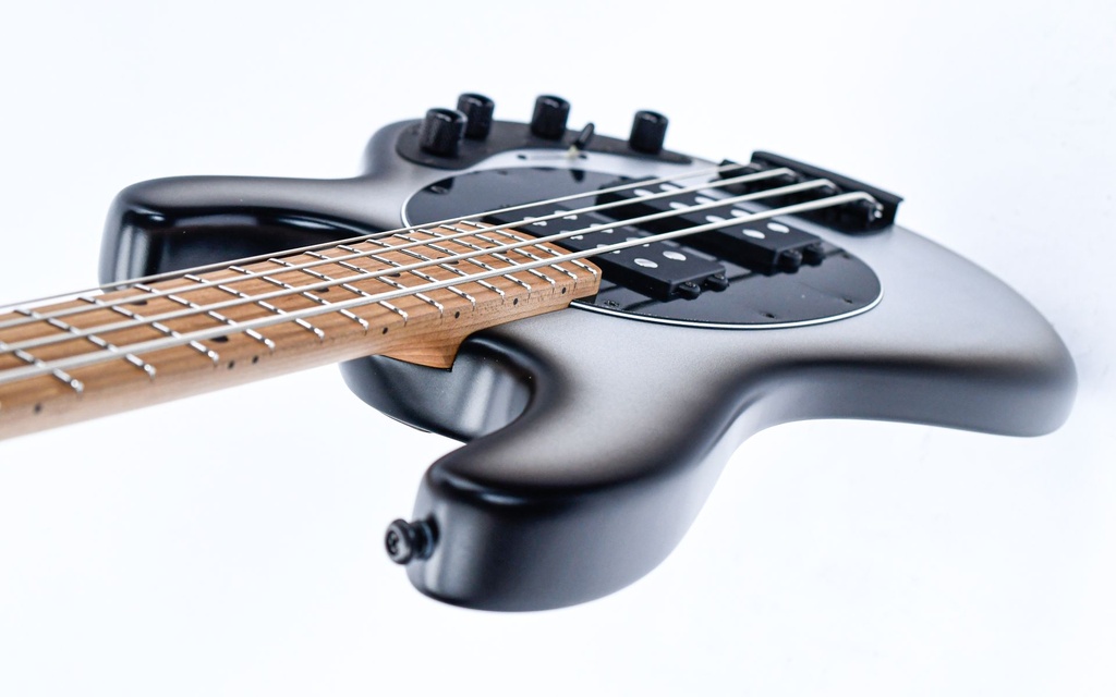 Music Man Stingray Special 4 HH Black Rock-8.jpg