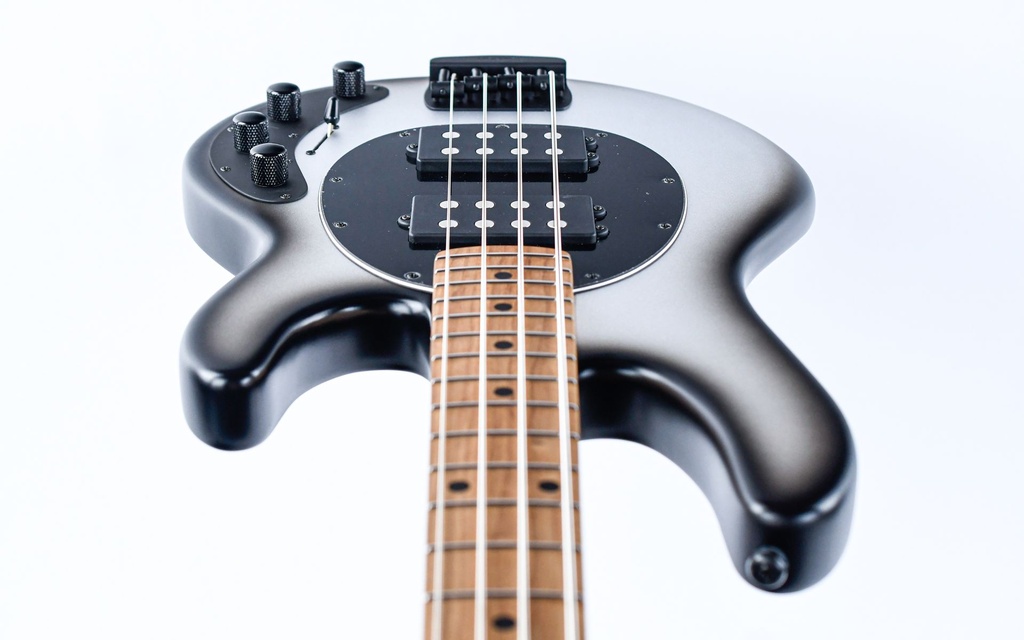 Music Man Stingray Special 4 HH Black Rock-12.jpg