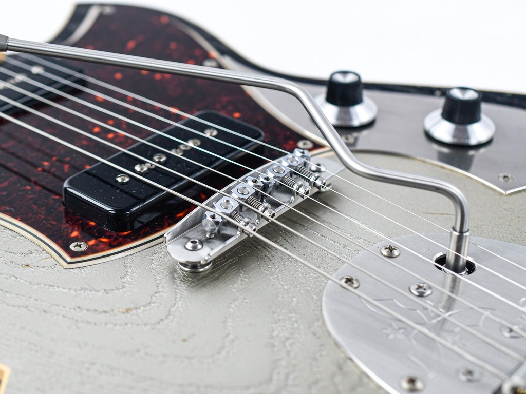 Novo Miris J Custom Inca Burst-12.jpg