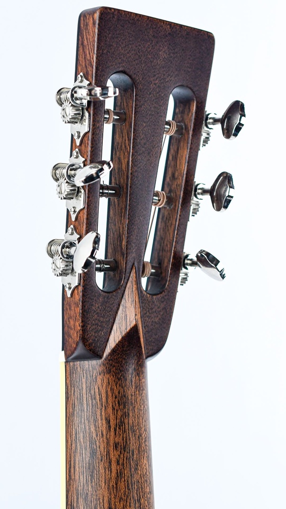 [E40OO-MR-TC-SB] Eastman E40OO Adirondack Madagascar Rosewood Sunburst-5.jpg