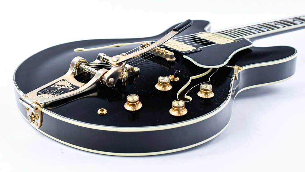 Eastman T59 Truetone Vintage Black Bigsby B-Stock-12.jpg