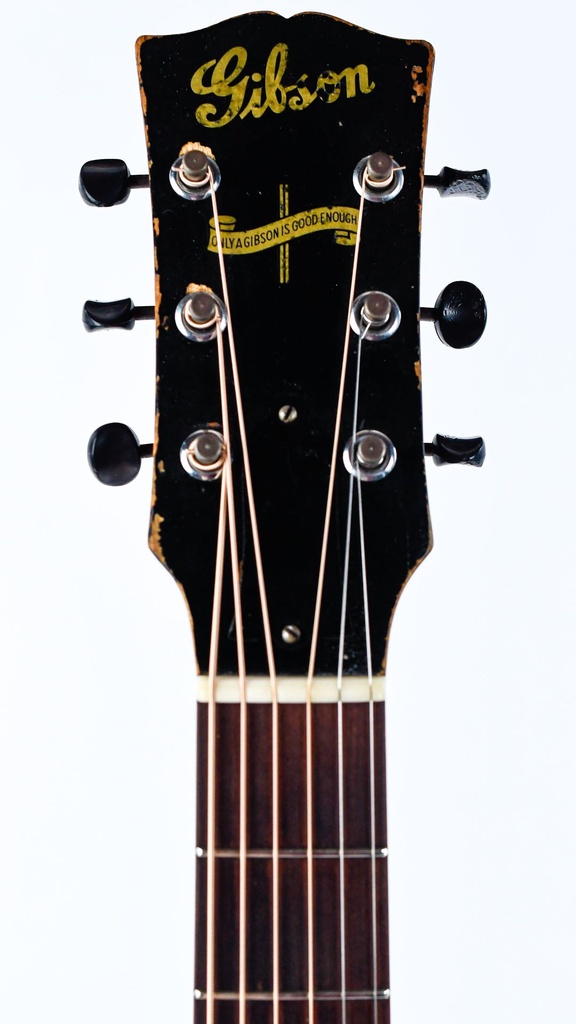 Gibson J45 Banner 1943-4.jpg