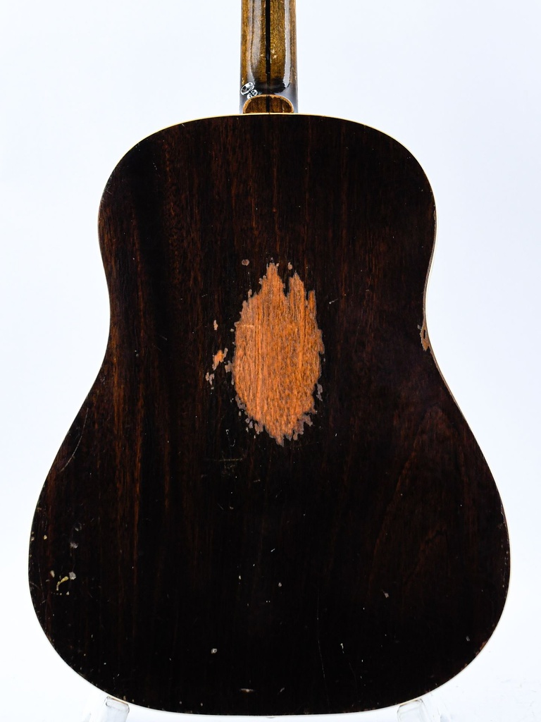 Gibson J45 Banner 1943-8.jpg