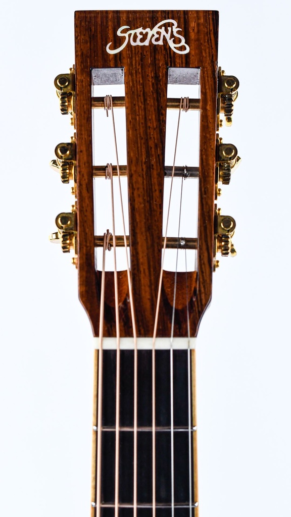 Stevens OOORP 12 fret Bearclaw Spruce 2003-5.jpg