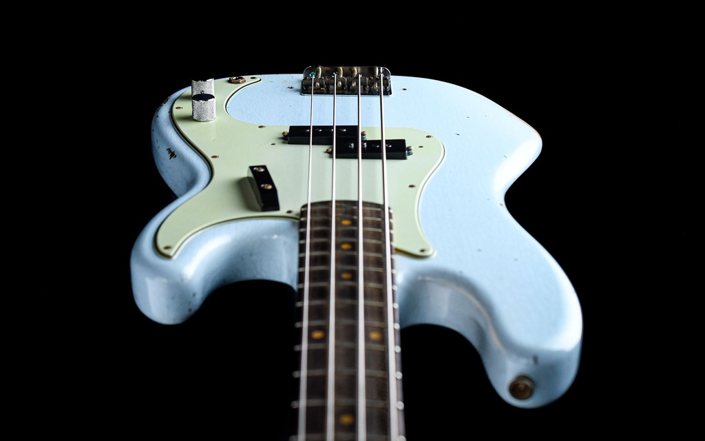 Fender Precision Bass 1959 Relic Sonic Blue 2020-13.jpg