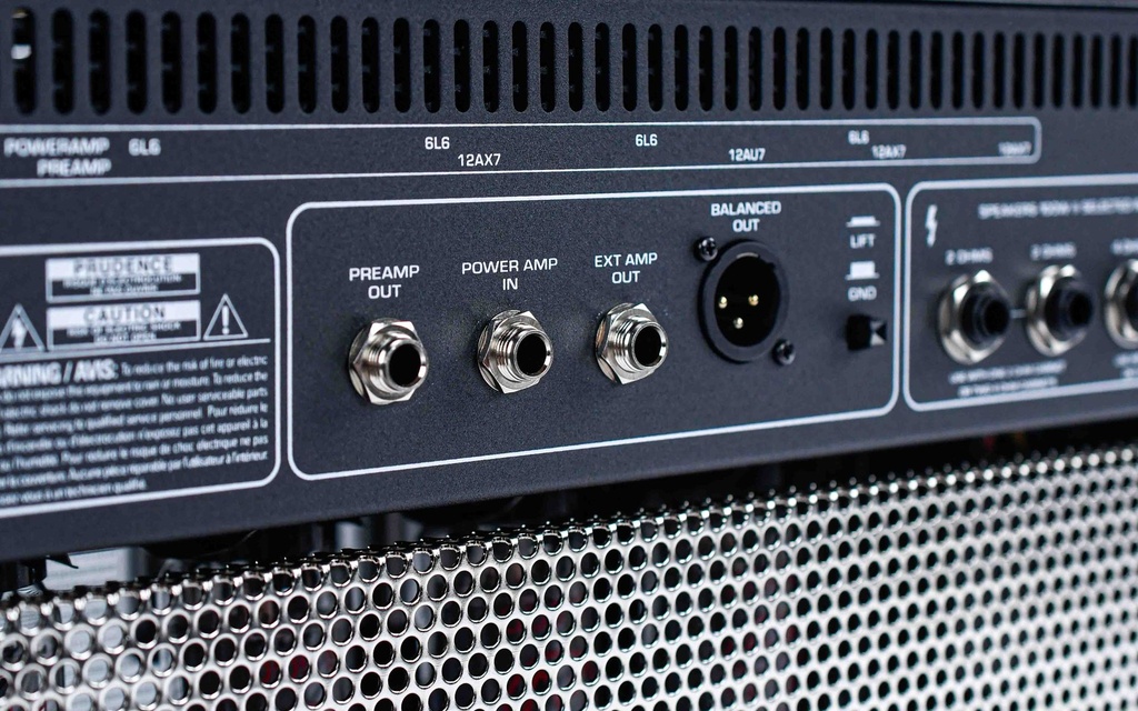 Ampeg V-4B Bass Head-13.jpg