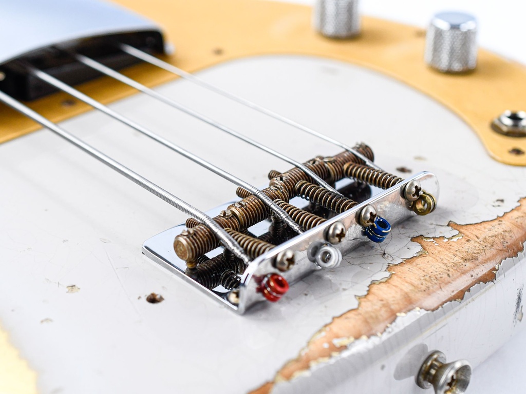 Fender Custom Shop 59 P Bass Heavy Relic Dirty White Blonde-Aztec Gold 2022-13.jpg