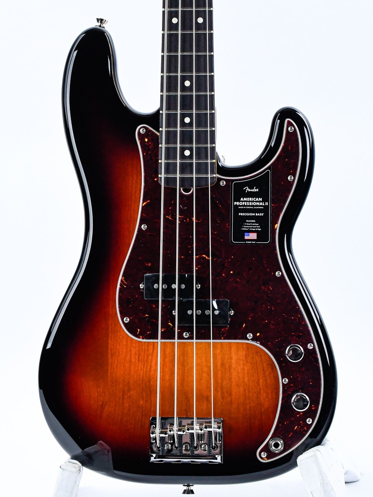 Fender American Professional II Precision Bass 3 Color Sunburst-3.jpg