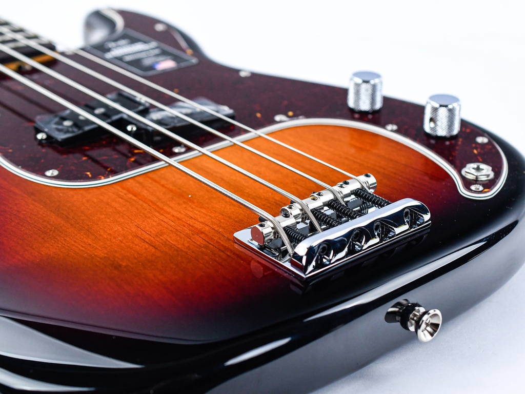 Fender American Professional II Precision Bass 3 Color Sunburst-10.jpg
