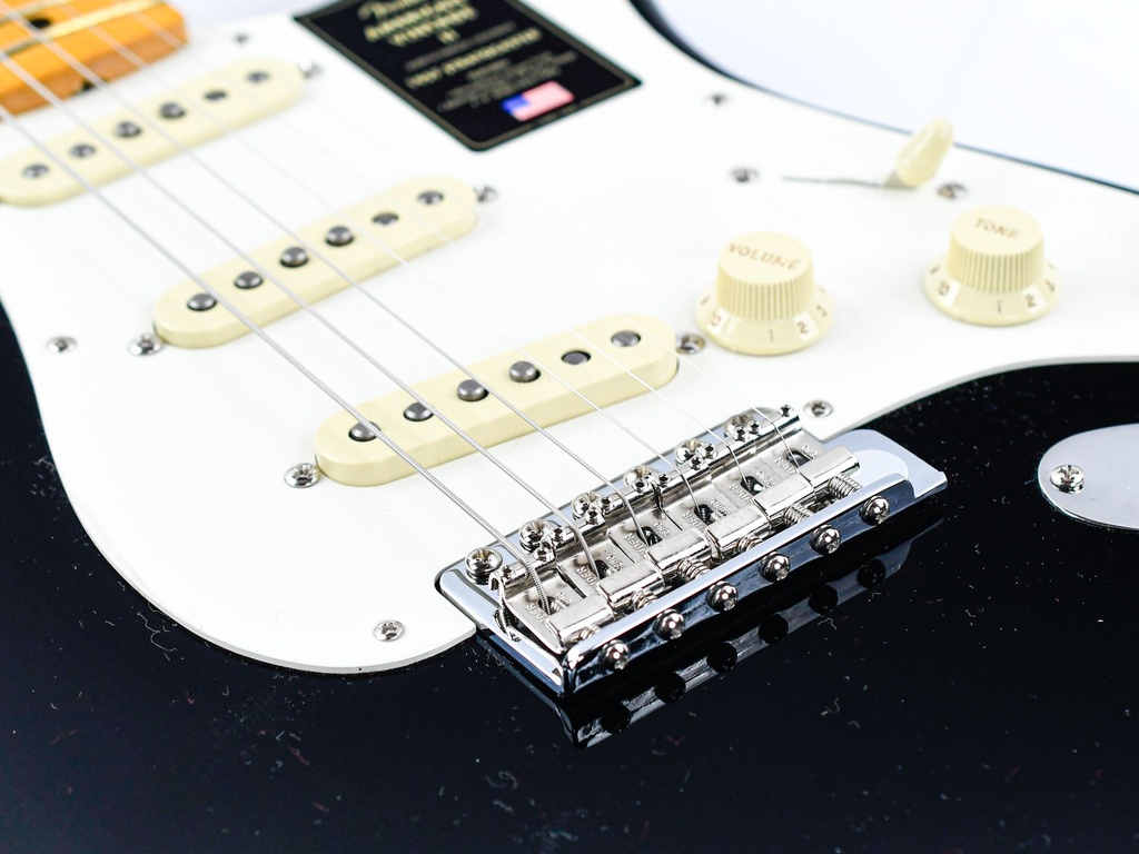 [0110232806] Fender American Vintage II 1957 Stratocaster Black-10.jpg