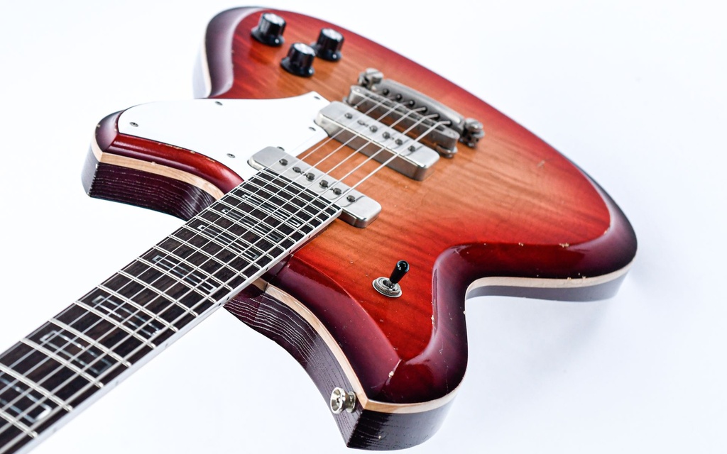 [6974] Novo Serus P2 Carve Top Flamed Maple Bonfire-9.jpg