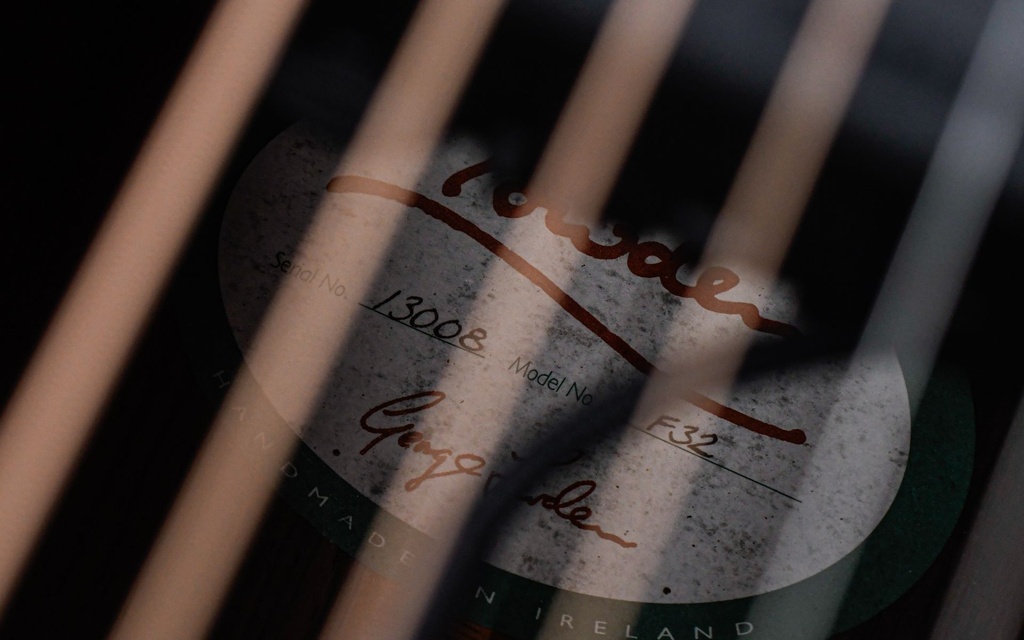 [13008] Lowden F32 Spruce Rosewood 2001-12.jpg
