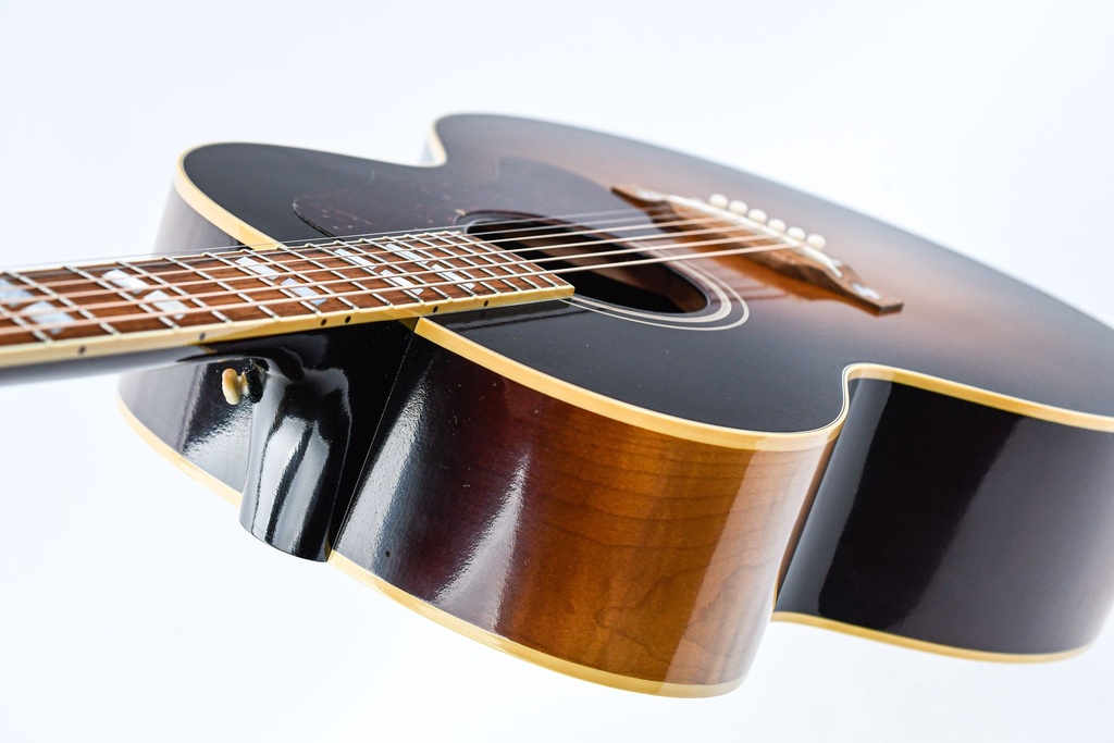 Gibson J185 1952 Custom Shop Vintage Sunburst 2020-8.jpg