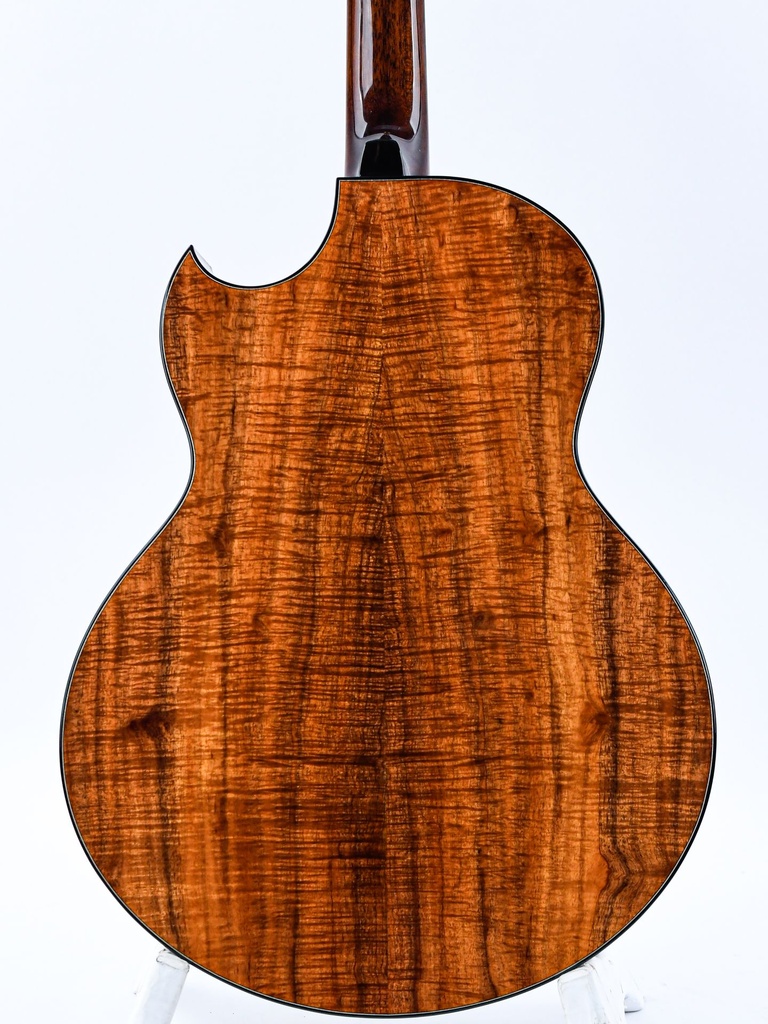 Kevin Ryan Nightingale Grand Soloist Tasmanian Blackwood Mastergrade Sitka Spruce 2020-6.jpg
