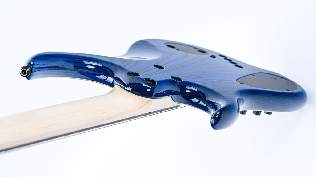 Dingwall Z3X, 5-string, 3 pickups-9.jpg