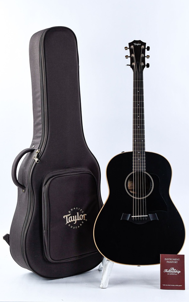Taylor AD17e Blacktop 2021-1.jpg