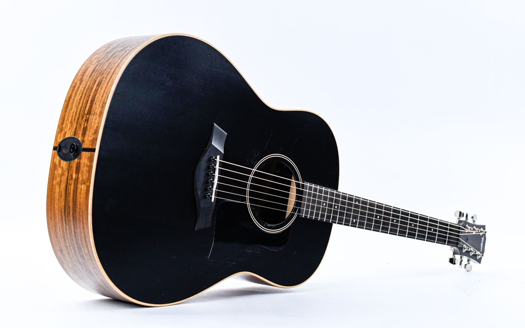 Taylor AD17e Blacktop 2021-12.jpg