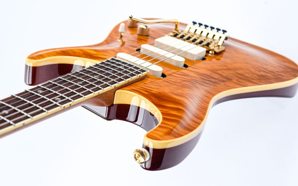 Suhr Standard Carve Top Knopfler Spec-9.jpg