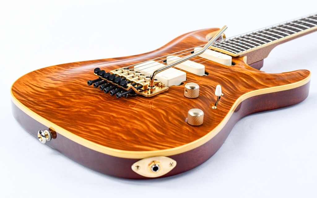 Suhr Standard Carve Top Knopfler Spec-12.jpg