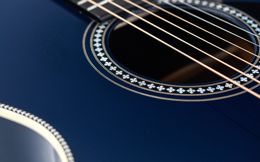Martin Custom Shop 00028 Navy Blue 2024-11.jpg
