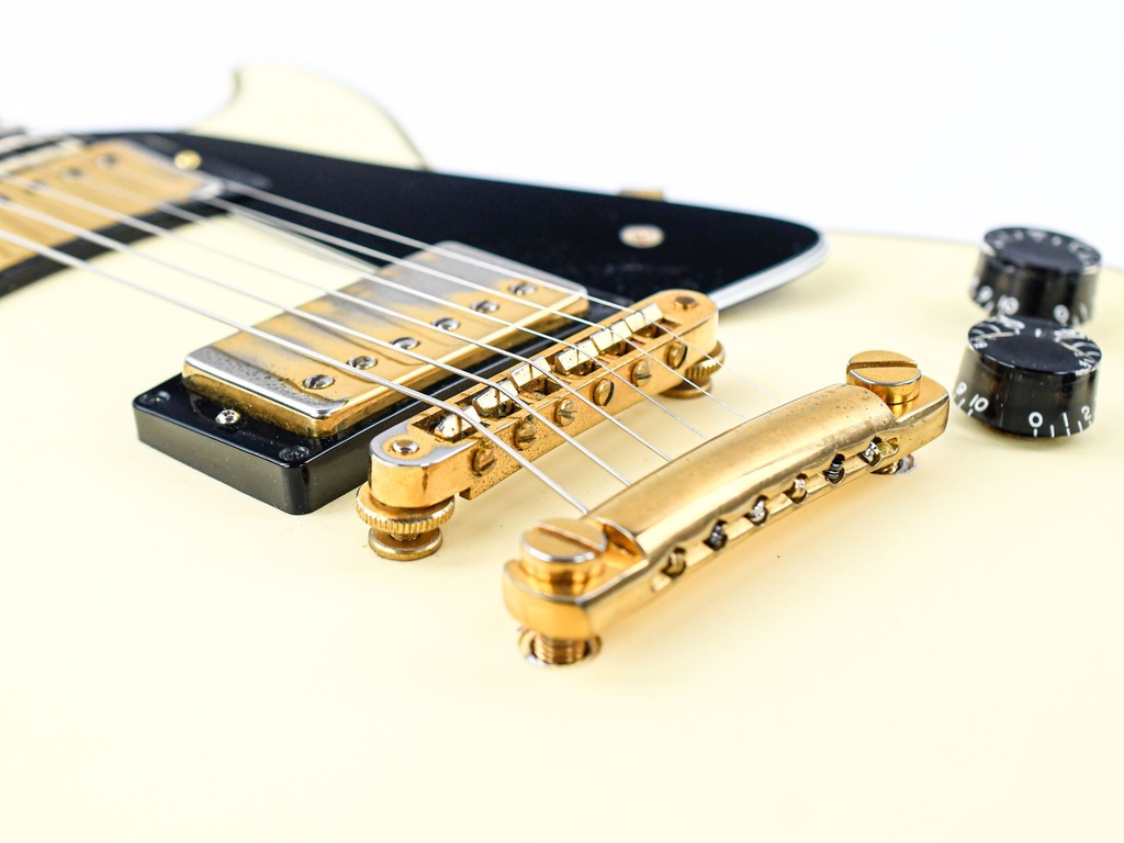 Gibson Les Paul Custom Alpine White 1989-10.jpg