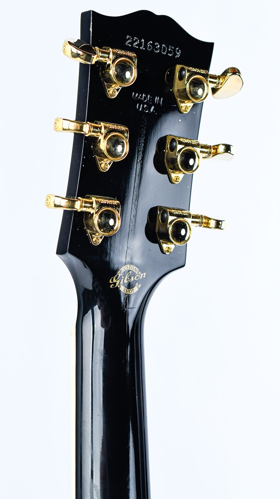 Gibson SJ200 Custom Ebony 2023-5.jpg