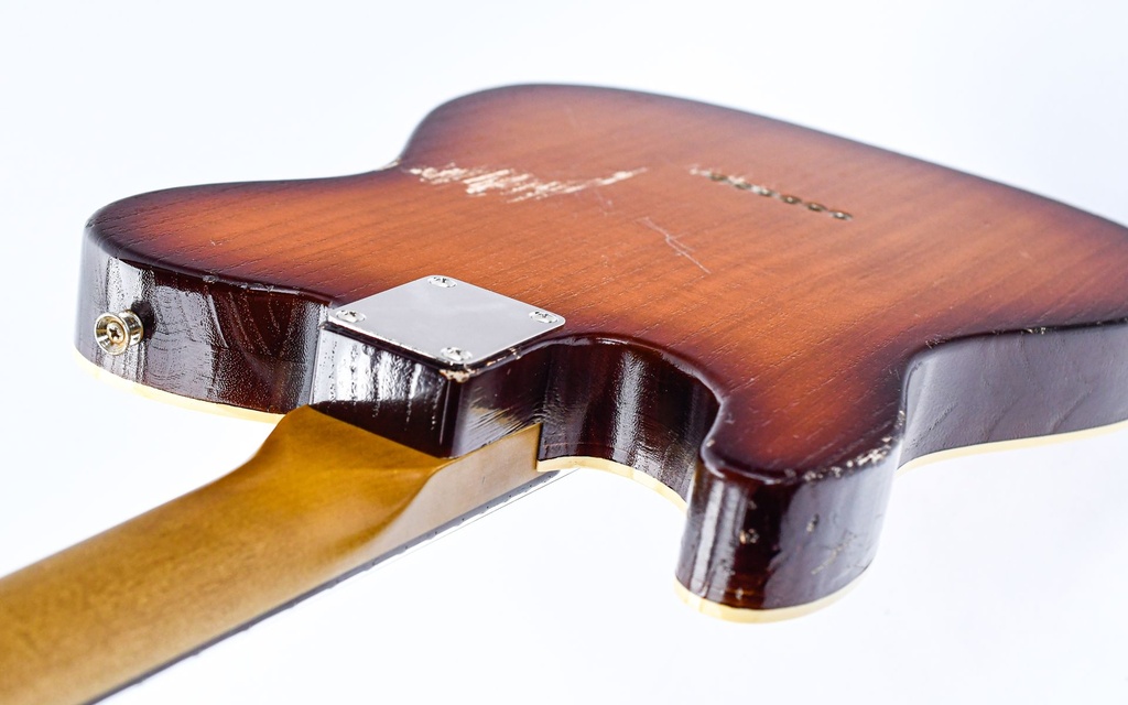 Kauffmann 63 T Sugarcane HB Violin Burst Medium Aged-10.jpg