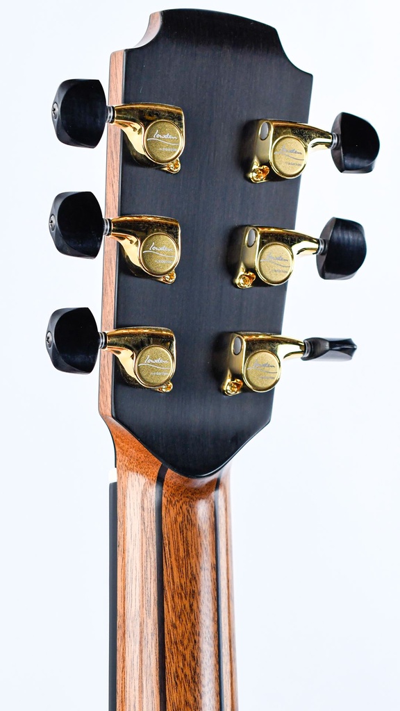 Lowden S35 Alpine Spruce Walnut 2023-6.jpg