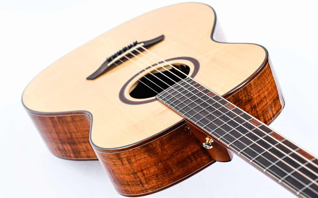 Furch Limited Edition OM Alpine Spruce Tasmanian Blackwood 2018-8.jpg