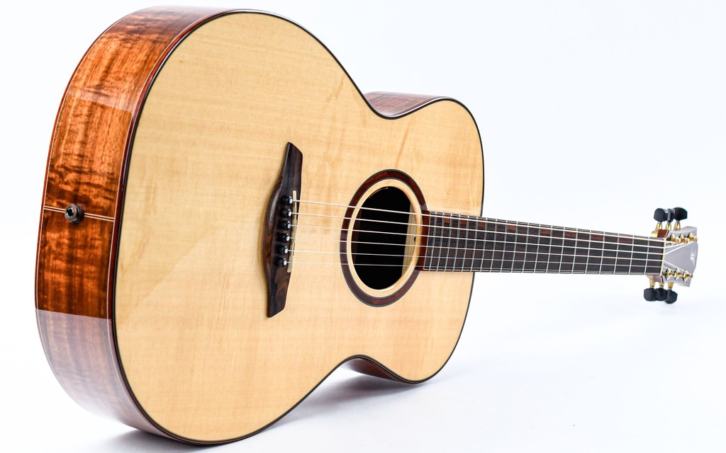 Furch Limited Edition OM Alpine Spruce Tasmanian Blackwood 2018-11.jpg