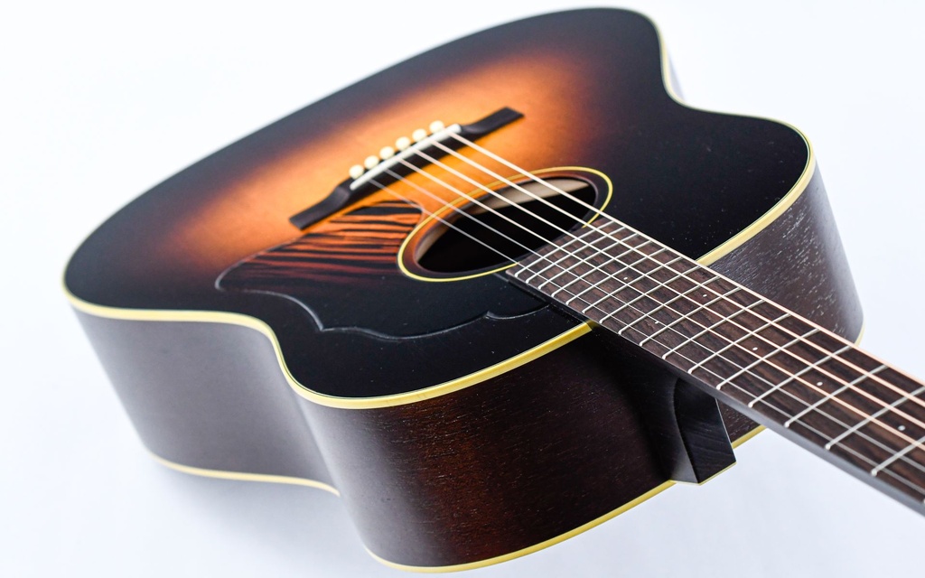 [IS26555] Iris DF Tobacco Sunburst Relic-8.jpg