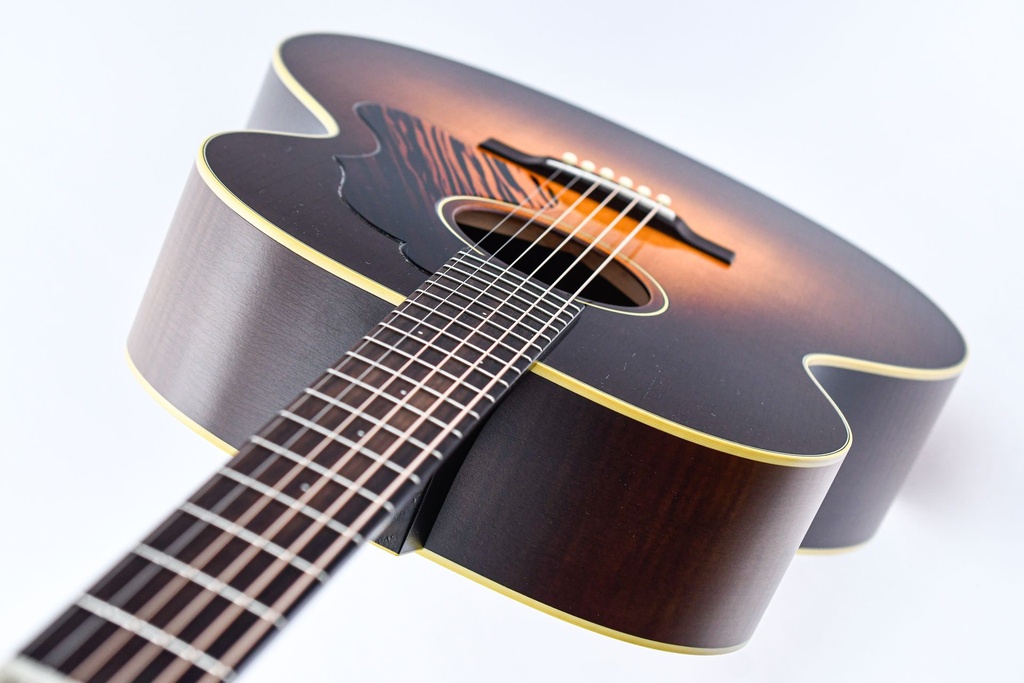 Iris ND200 Flamed Maple Relic-8.jpg