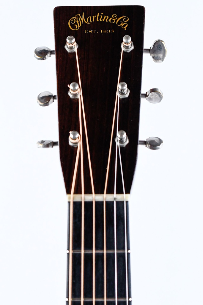 Martin Custom Shop D28 1937 Vintage Low Gloss Stage 1 Aging 2021-4.jpg