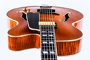 Eastman AR580CE Honeyburst 2023-12.jpg