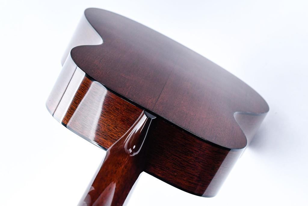 Martin OM18 Authentic 1933 2018-9.jpg