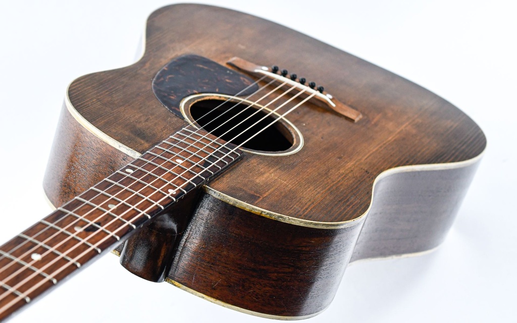 Gibson J45 Script Logo 1946-8.jpg