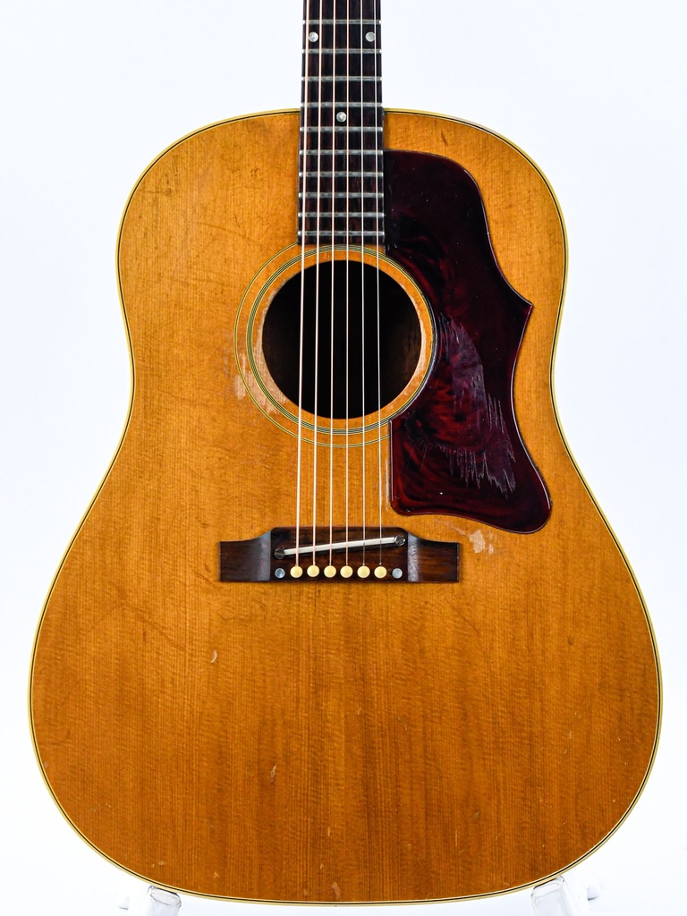 Gibson J50 1965-3.jpg